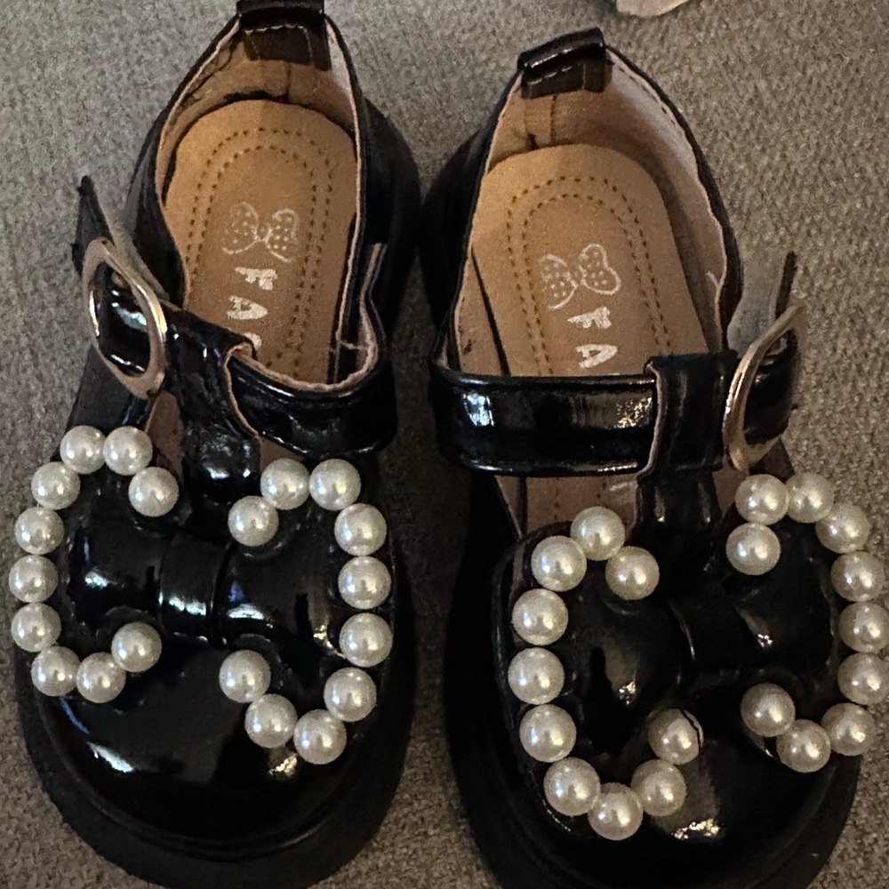 Black Kids Shoes with Pearl Heart Design size 22
